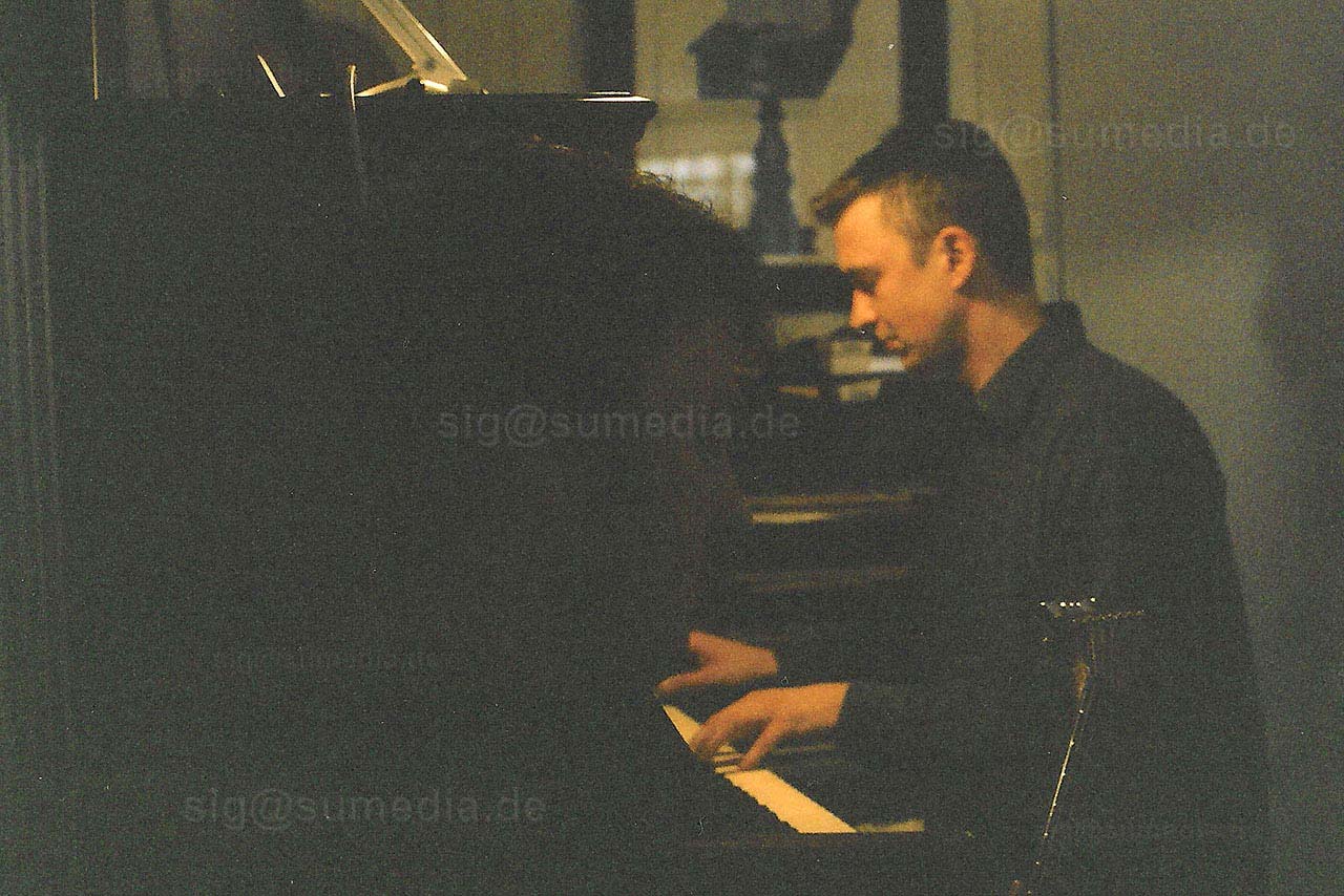 SigPiano1: © info@sumedia.de